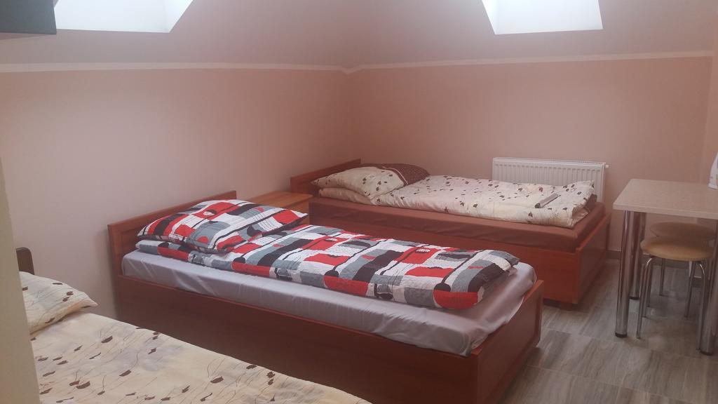Noclegi Avoca Pyrzowice Kültér fotó